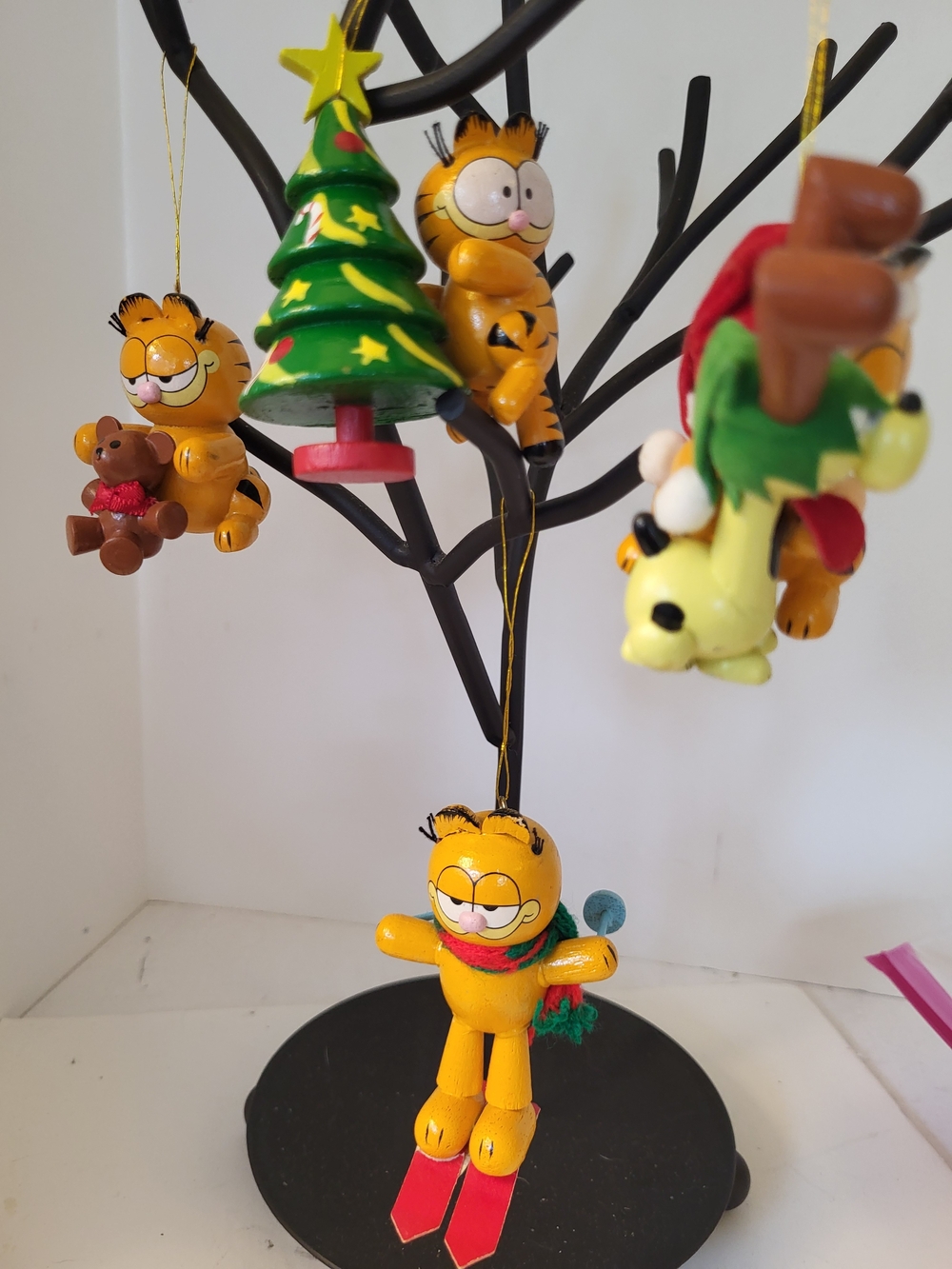 1978-81 Wood Garfield Daikin Christmas Ornaments S/4